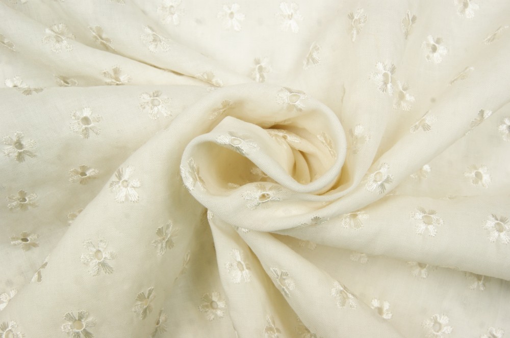 Broderie bloemen écru